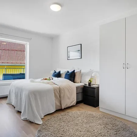 Modern By The Sea Apartament